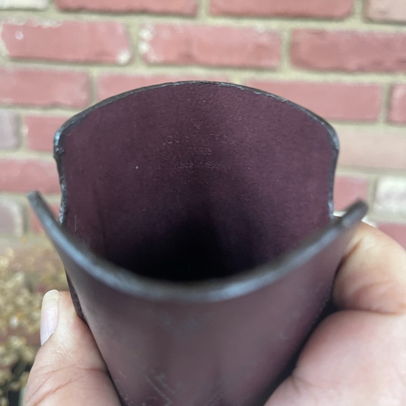 🔥AUTHENTIC 🔥LOUIS🔥 VUITTON 🔥LEATHER 🔥CASE - Picture 6 of 7